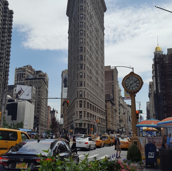 Meet your Posher - Picture 3 of 7